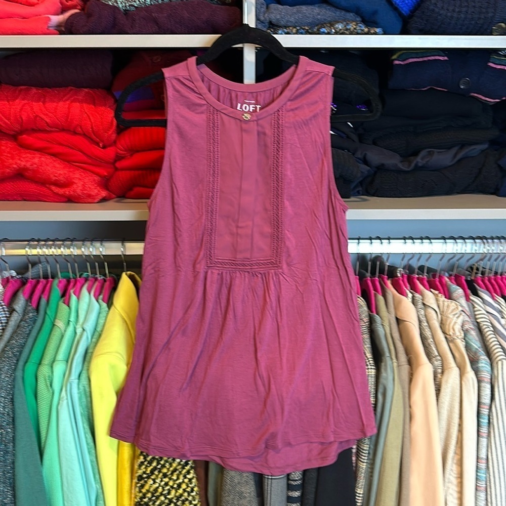 Loft mauve sleeveless grunt button closure embroidered top size XS​